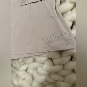 Lululemon cropped tshirt